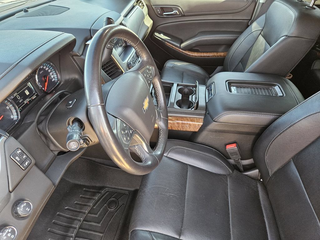 Used 2020 Chevrolet Tahoe Premier AWD/4WD image 14