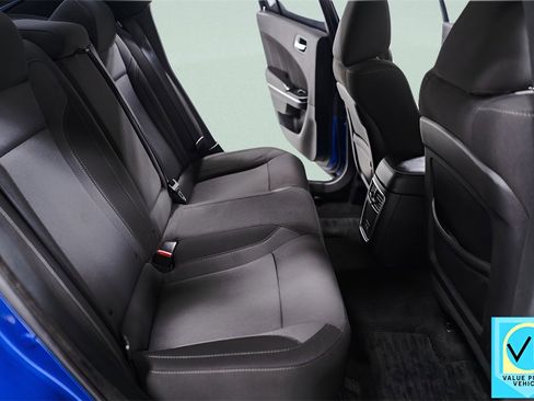 Used 2018 Dodge Charger SXT Plus w/ Driver Convenience Group image 32