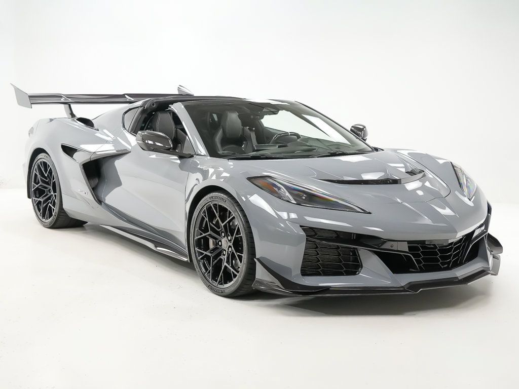 Used 2025 Chevrolet Corvette ZR1 w/ ZR1 Carbon Fiber Aero Package RWD image 8