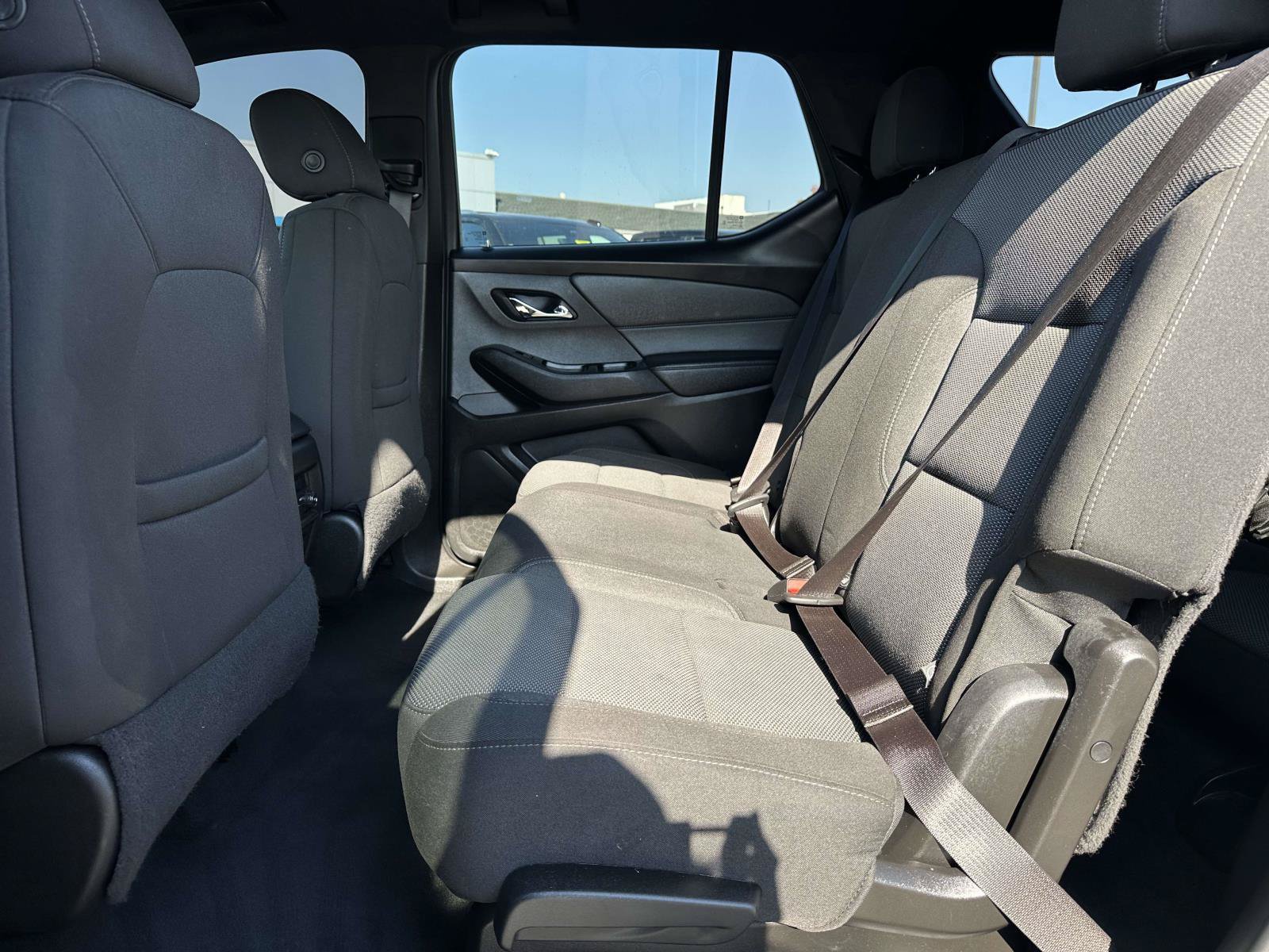 Used 2023 Chevrolet Traverse LT FWD image 24