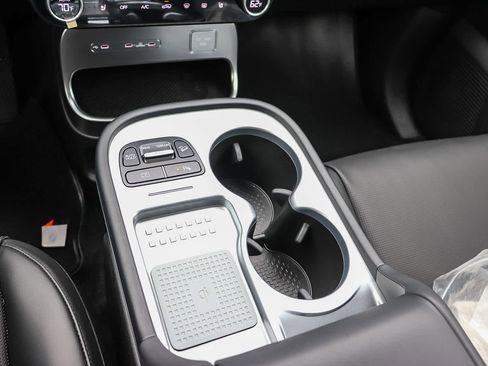 New 2026 Hyundai Ioniq 9 Calligraphy image 29