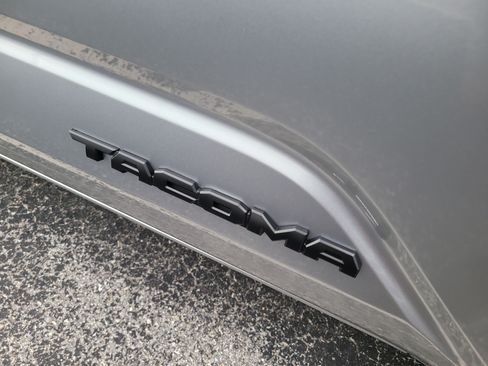 Used 2025 Toyota Tacoma SR5 RWD image 10