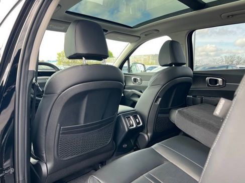 New 2026 Kia Sorento S w/ S Panoramic Sunroof Package AWD/4WD image 11