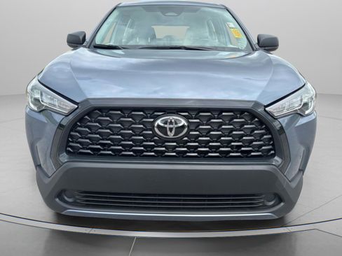 Certified 2025 Toyota Corolla Cross L FWD image 4