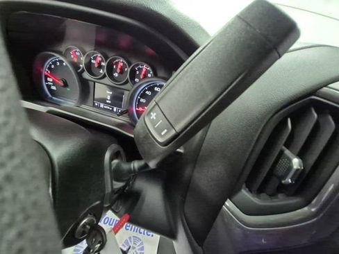 Used 2021 Chevrolet Silverado 1500 Custom image 24