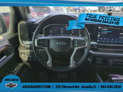 Used 2022 Chevrolet Silverado 1500 LT Trail Boss w/ LT Trail Boss Premium Package AWD/4WD image 16
