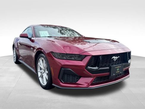 Used 2025 Ford Mustang GT Premium image 5