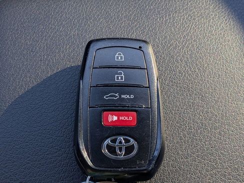 Used 2025 Toyota Camry LE image 30