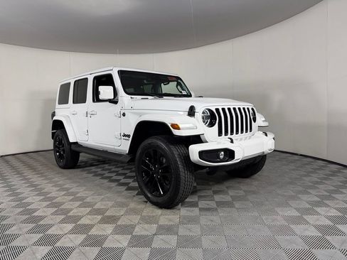 Used 2021 Jeep Wrangler Unlimited Sahara AWD/4WD image 3