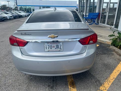 Used 2015 Chevrolet Impala LT w/ Convenience Package FWD image 3