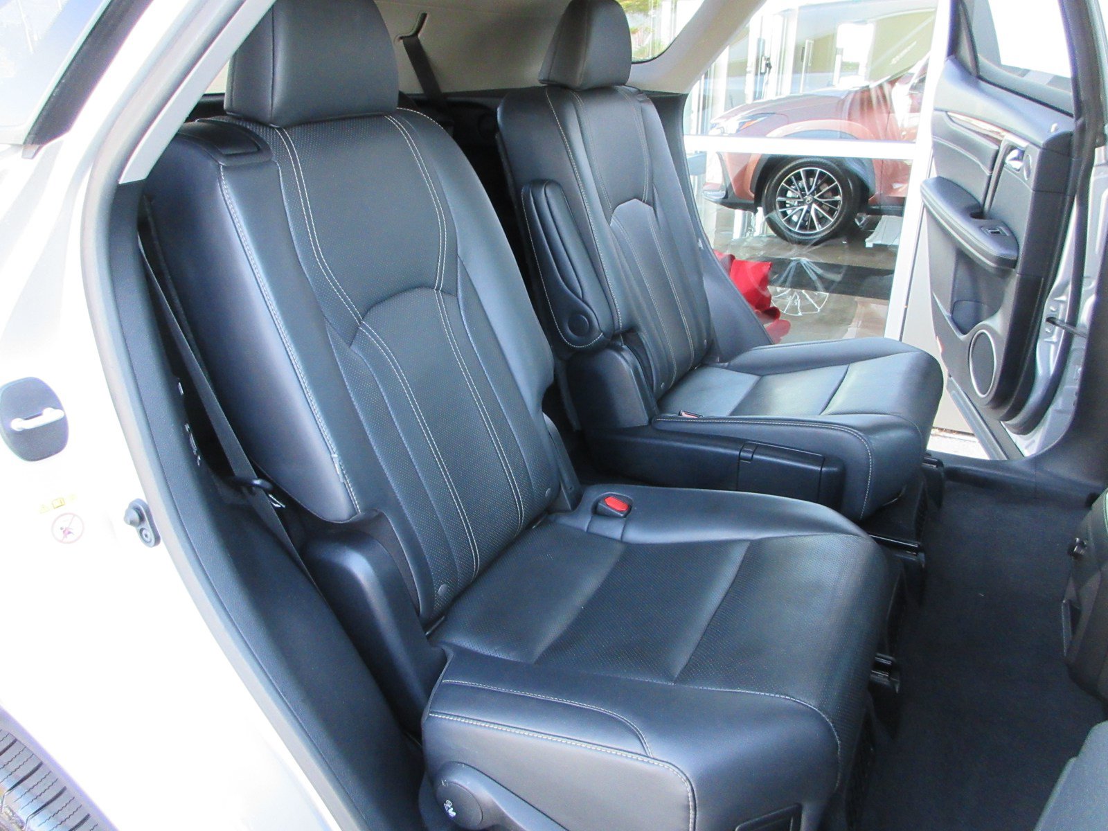 Used 2019 Lexus RX 450hL Premium w/ Premium Package AWD/4WD image 22