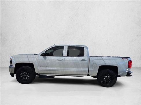 Used 2018 Chevrolet Silverado 1500 LT w/ All Star Edition image 8