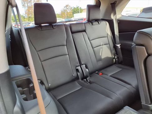 Used 2022 Honda Pilot Special Edition image 12