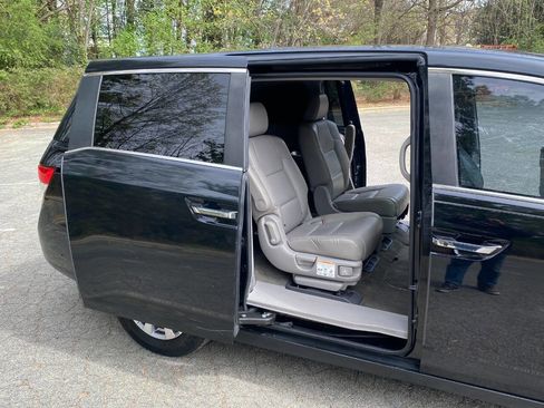 Used 2014 Honda Odyssey EX-L image 49