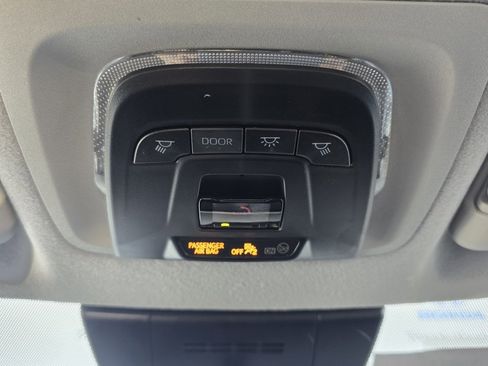 Used 2023 Toyota Corolla Cross LE image 14