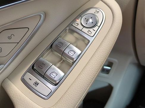 Certified 2021 Mercedes-Benz GLC 300 image 21