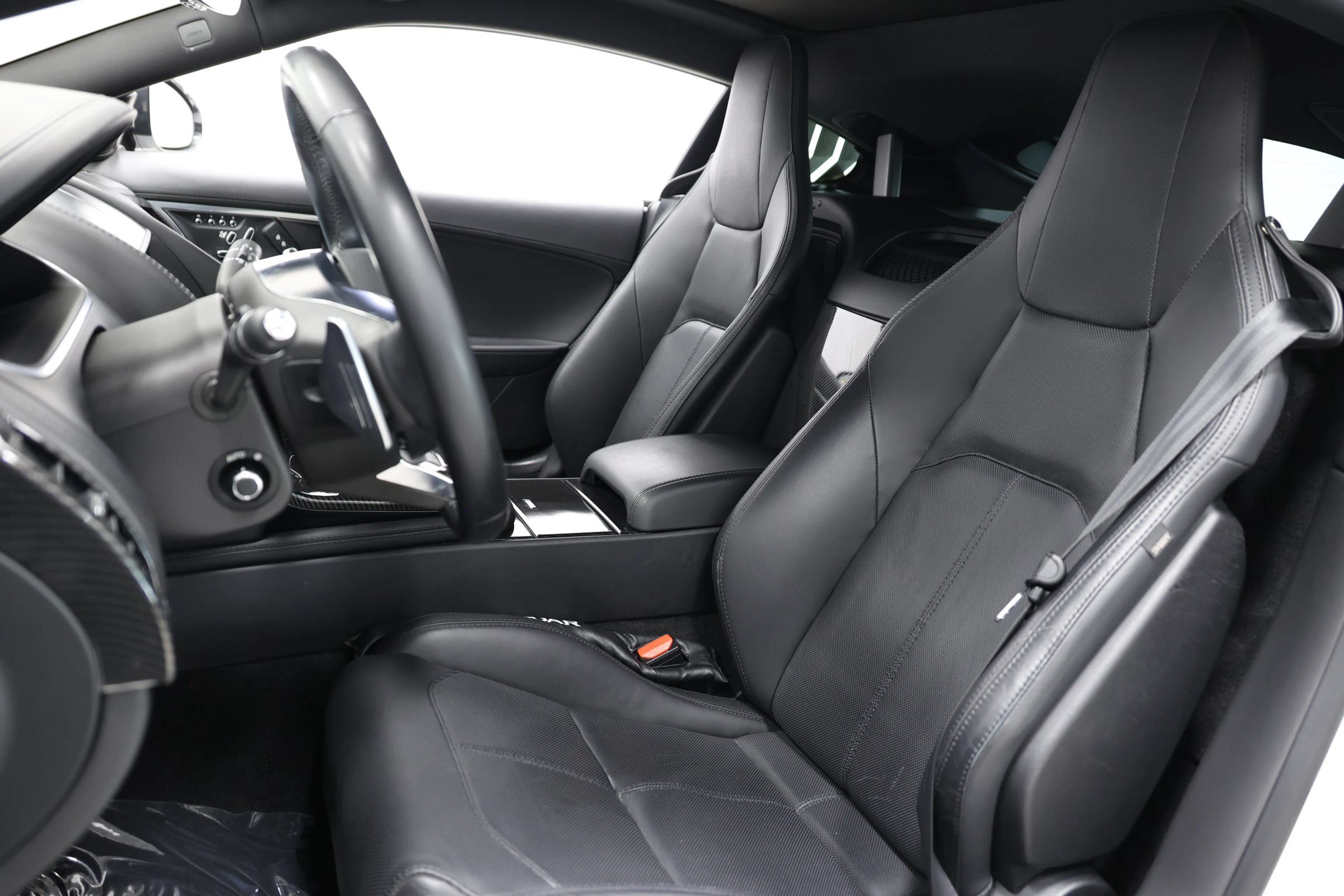 Used 2021 Jaguar F-TYPE Coupe RWD image 3