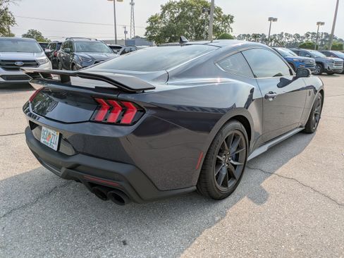 Certified 2024 Ford Mustang Dark Horse image 4