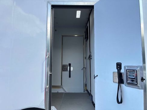 Used 2024 Ford E-350 and Econoline 350 Super Duty w/ Power Windows & Locks Group RWD image 20