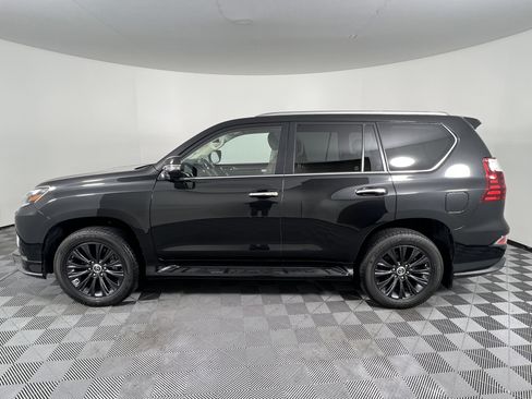 Used 2022 Lexus GX 460 Luxury w/ Sport Design Package image 9