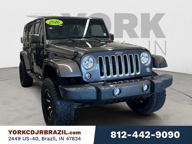 Used 2016 Jeep Wrangler Unlimited Sahara w/ Dual Top Group AWD/4WD image 7