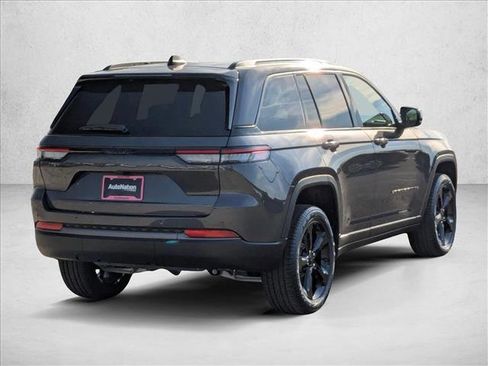 New 2026 Jeep Grand Cherokee Limited image 2