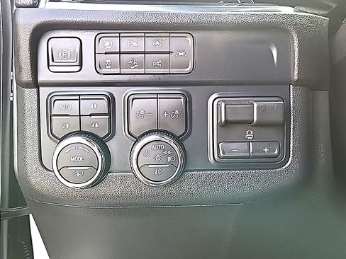 Used 2026 Chevrolet Tahoe RST w/ RST Capability Package AWD/4WD image 23