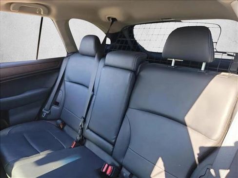Used 2016 Subaru Outback 2.5i Limited image 13