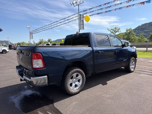 Used 2022 RAM 1500 Big Horn AWD/4WD image 4