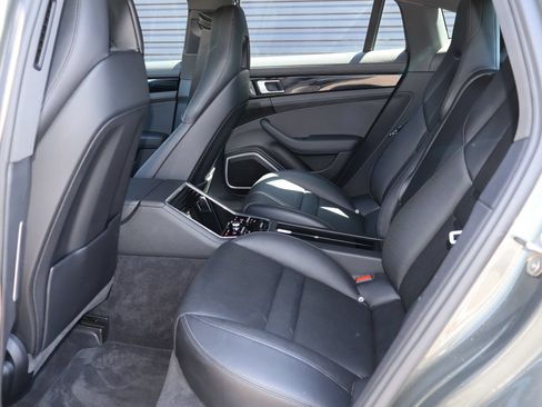Certified 2023 Porsche Panamera 4 AWD/4WD image 29