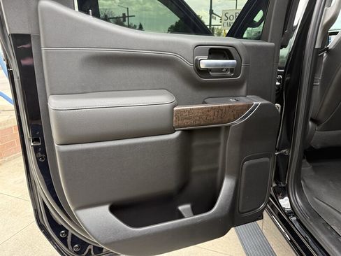 Used 2019 GMC Sierra 1500 Denali w/ Technology Package AWD/4WD image 19