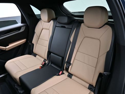 New 2026 Porsche Cayenne AWD/4WD image 23