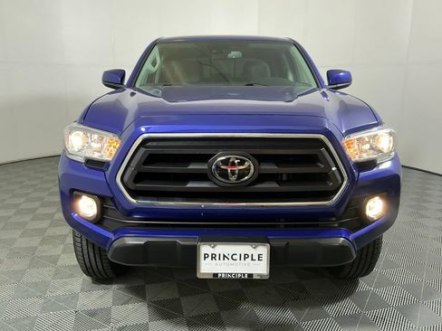 Used 2022 Toyota Tacoma SR5 RWD image 3