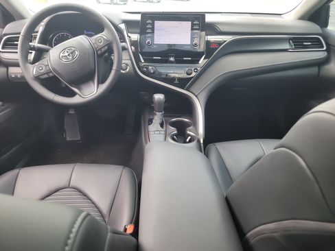 Certified 2024 Toyota Camry SE w/ Convenience Package FWD image 15