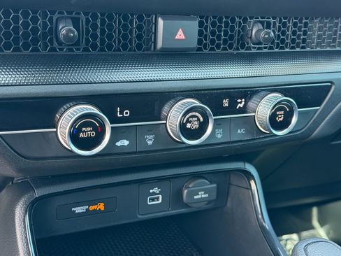 Used 2024 Honda CR-V LX image 30