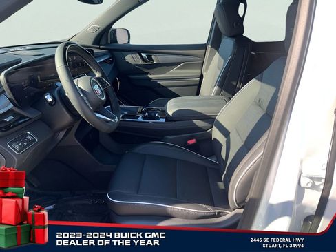 New 2025 Buick Enclave Sport Touring w/ Super Cruise Package image 9