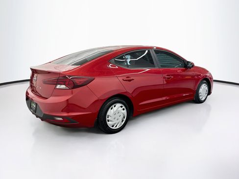 Used 2020 Hyundai Elantra SE FWD image 9
