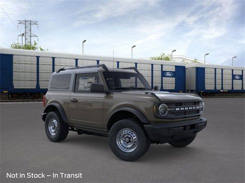 New 2025 Ford Bronco Base image 7