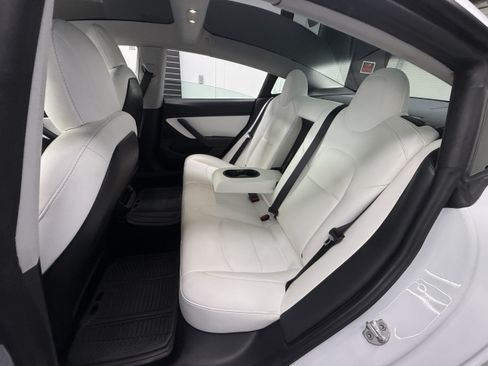 Used 2021 Tesla Model 3 Standard Range Plus RWD image 17