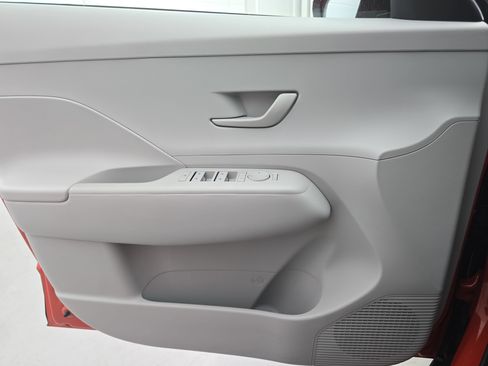 Used 2024 Hyundai Kona SEL image 26