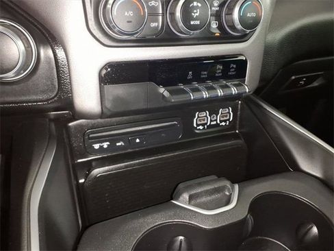 Used 2019 RAM 1500 Big Horn image 23