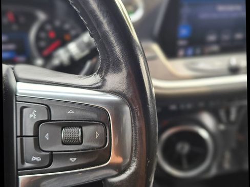 Used 2019 Chevrolet Blazer LT image 16