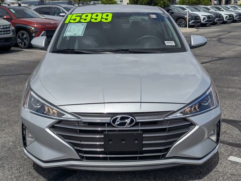 Used 2019 Hyundai Elantra SE FWD image 6