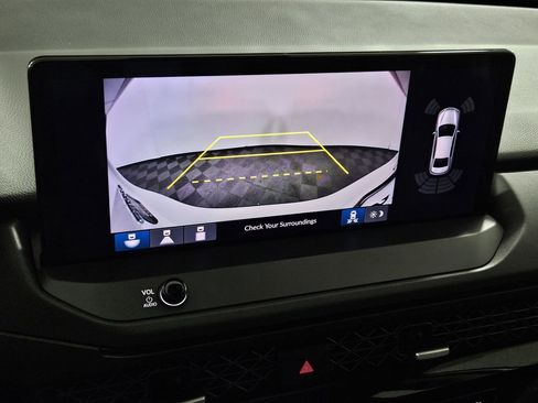 Used 2025 Honda Accord Touring image 14