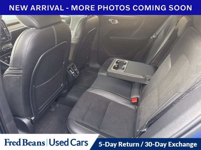 Used 2021 Volvo XC40 T5 R-Design w/ Climate Package AWD/4WD image 7