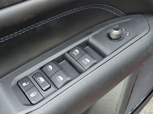 New 2026 Jeep Compass Limited image 11