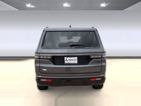 New 2026 Jeep Grand Wagoneer Limited AWD/4WD image 10