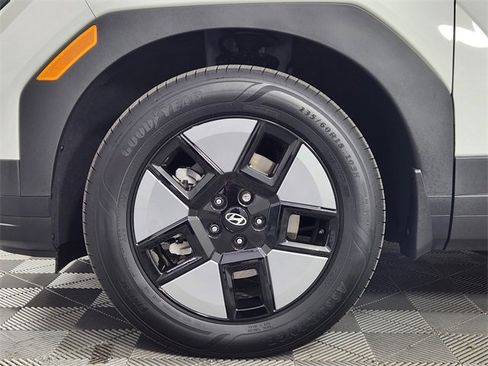 Certified 2025 Hyundai Santa Fe SEL image 15