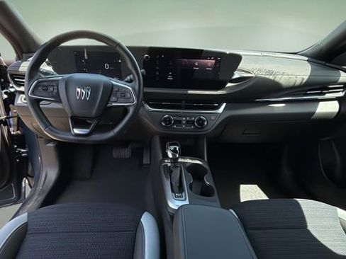 Used 2024 Buick Envista Preferred w/ Convenience I Package image 16