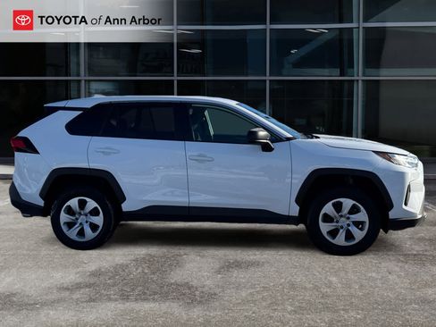 Used 2024 Toyota RAV4 LE image 11